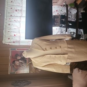 Saks Fifth Avenue by Rickie Freeman,  cream/ beige suit size 8